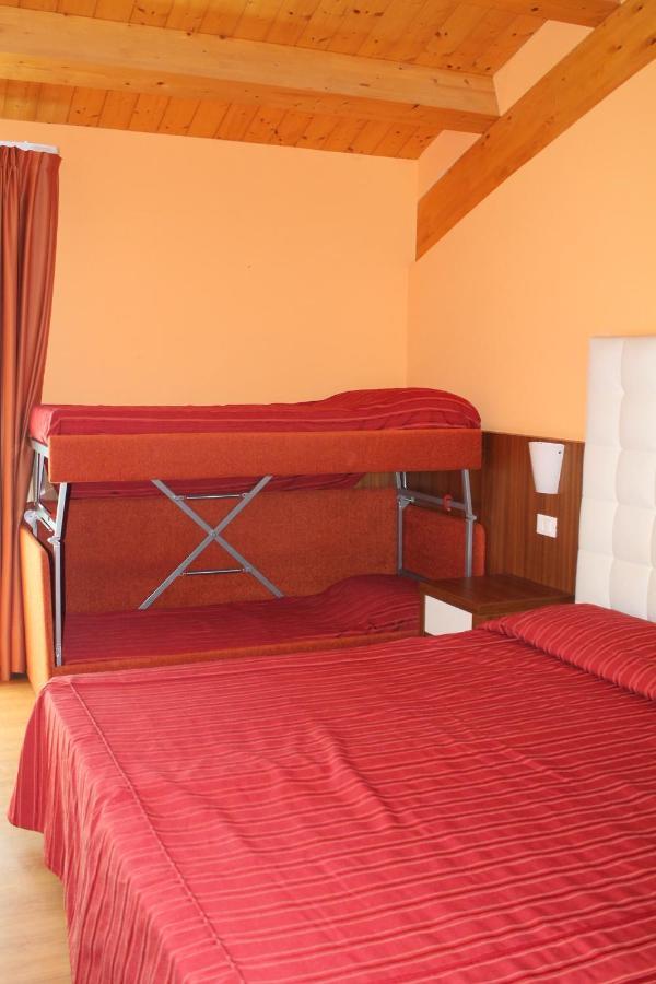 Vienna Hotel 3*