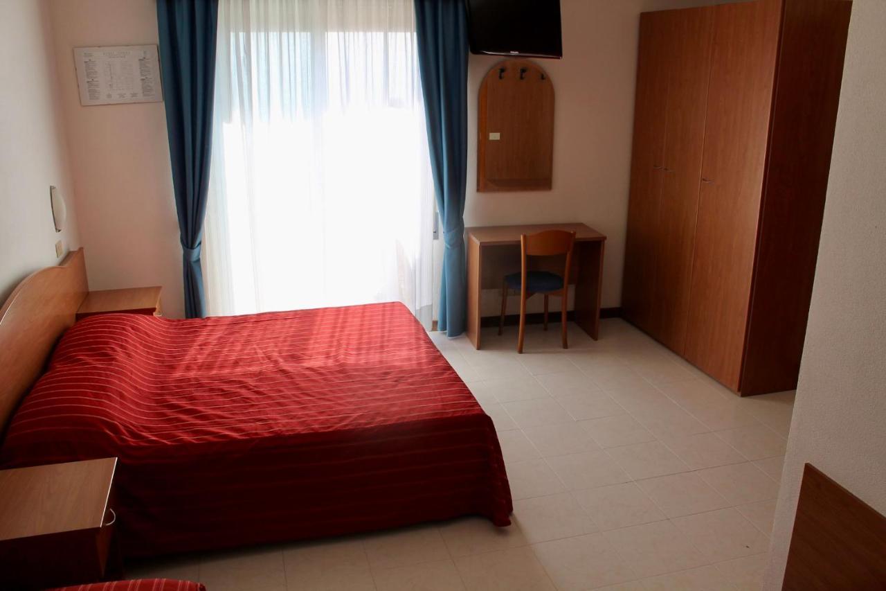 Vienna Hotel 3*